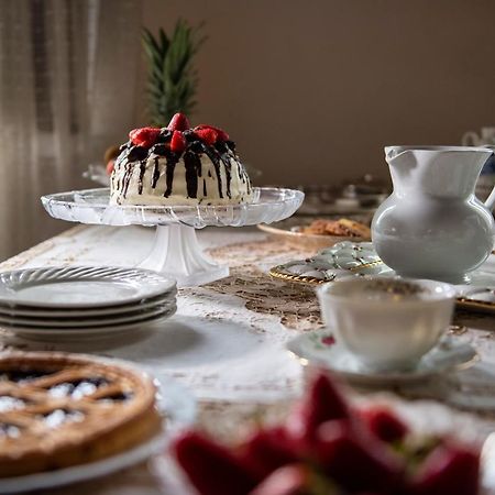 Palazzo Bed And Breakfast Calvisano Екстериор снимка